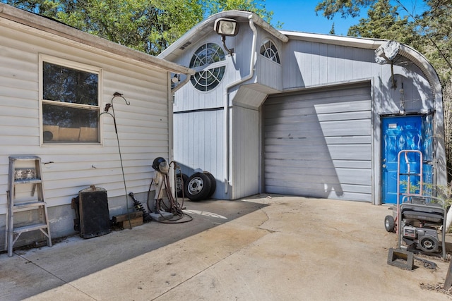 1515 Owen Rd, Brentwood, TN 37027 - rear view of house with a garage