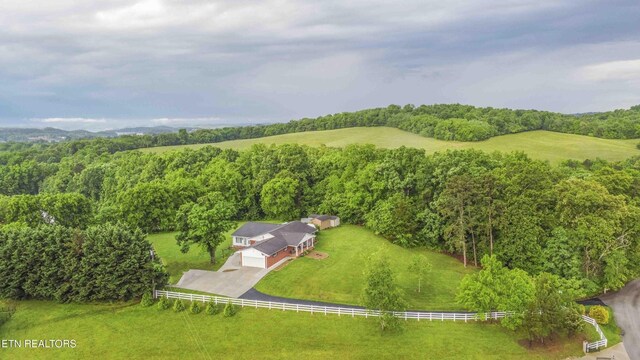 1124 Carolina Dr, Dandridge, TN 37725 - photo 1