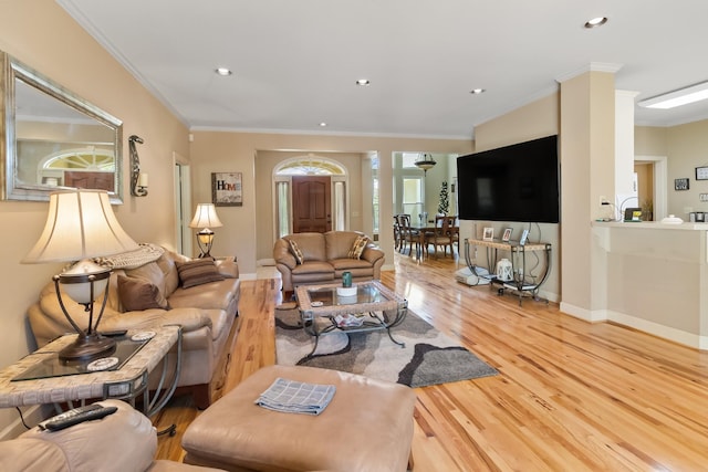 2926 Lisa Dr, Springfield, TN 37172 - living area featuring wood finished floors, ornamental molding, recessed lighting, and baseboards