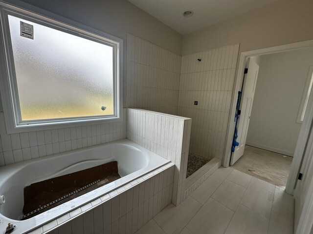 1067 Robert Lee Dr, Gallatin, TN 37066 - bathroom with a bath and a tile shower