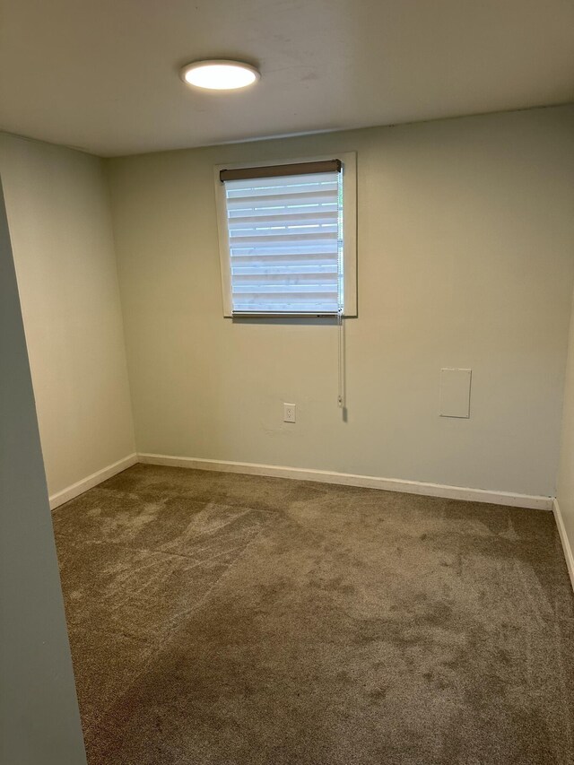 2514 Maplewood Dr, Chattanooga, TN 37421 - empty room with carpet flooring and baseboards
