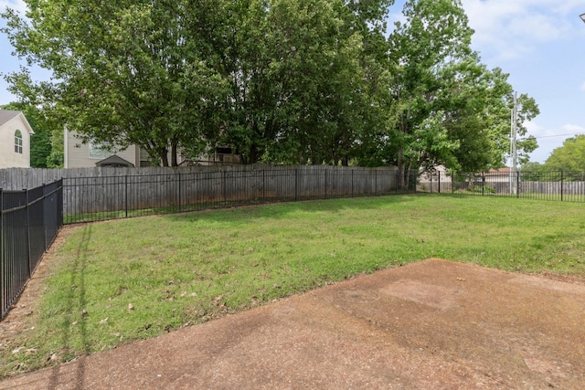 3045 Cairns Dr W, Mount Juliet, TN 37122 - view of yard featuring a patio area