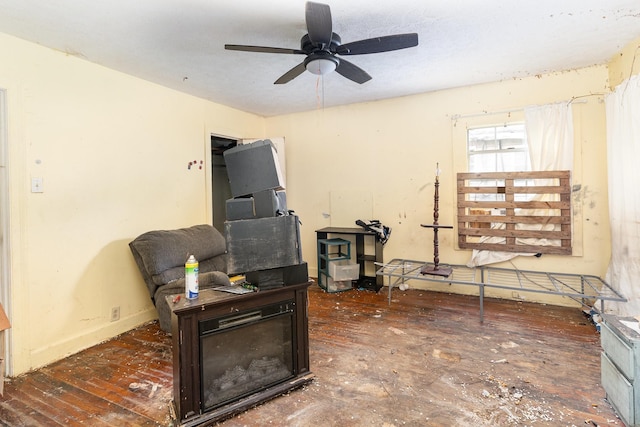 104 Lowe St, Ashland City, TN 37015 - misc room with ceiling fan and baseboards