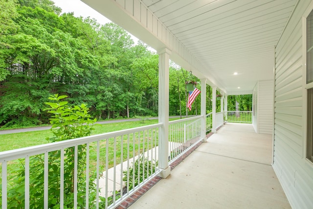 101 Henry Thompson Rd, Taft, TN 38488 - view of patio with a porch