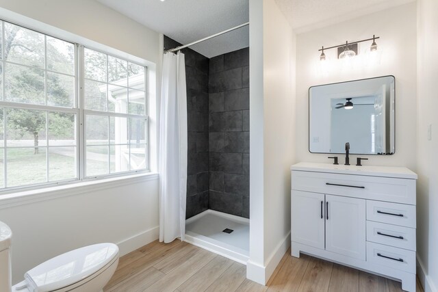 9039 Dallas Hollow Rd, Soddy Daisy, TN 37379 - bathroom featuring a shower stall, baseboards, and wood finished floors