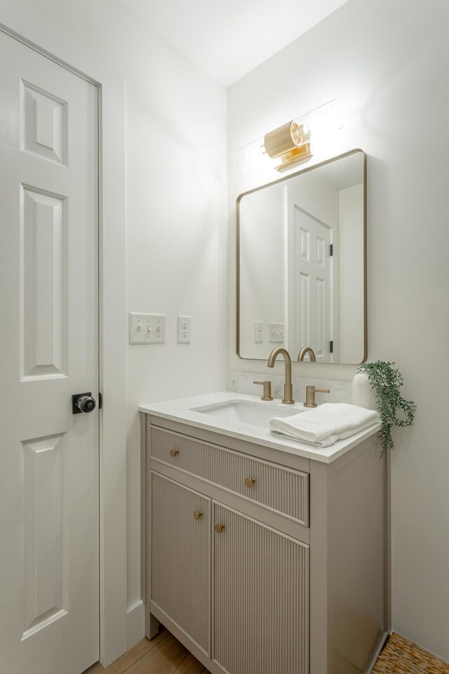 9039 Dallas Hollow Rd, Soddy Daisy, TN 37379 - bathroom with vanity