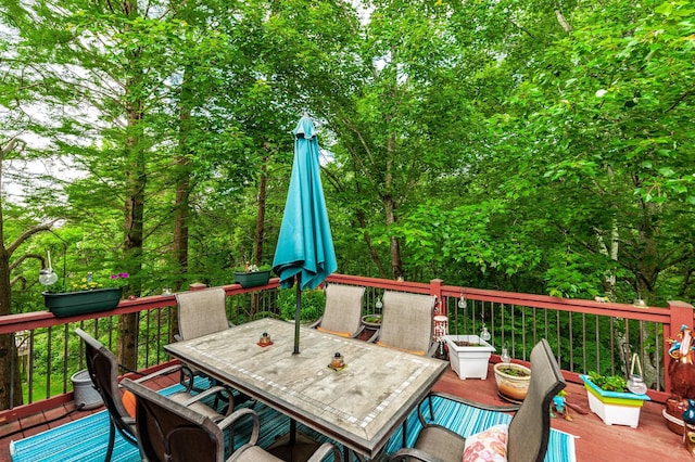 6737 Autumnwood Dr, Nashville, TN 37221 - deck with outdoor dining space