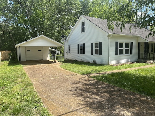 105 Murfreesboro St, Murfreesboro, TN 37127 - view of front of home featuring a shingled roof and driveway