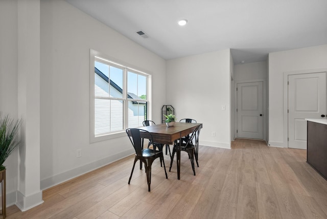 178 Dewberry Ct, Clarksville, TN 37042 - dining space with light wood-style floors, baseboards, and recessed lighting