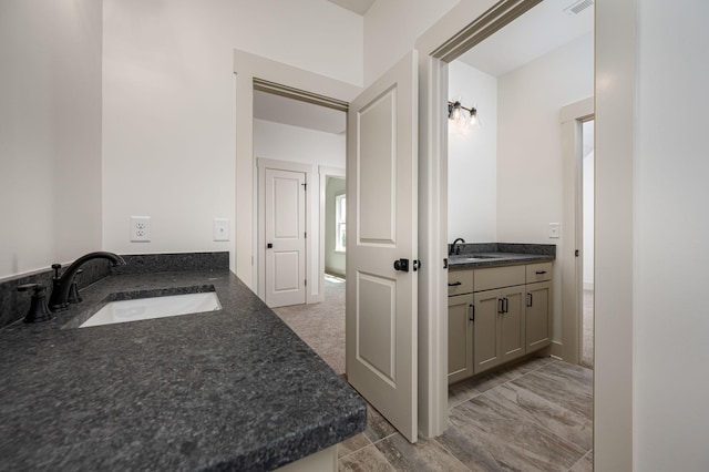 508 Gresham Ln, Murfreesboro, TN 37129 - bathroom featuring vanity