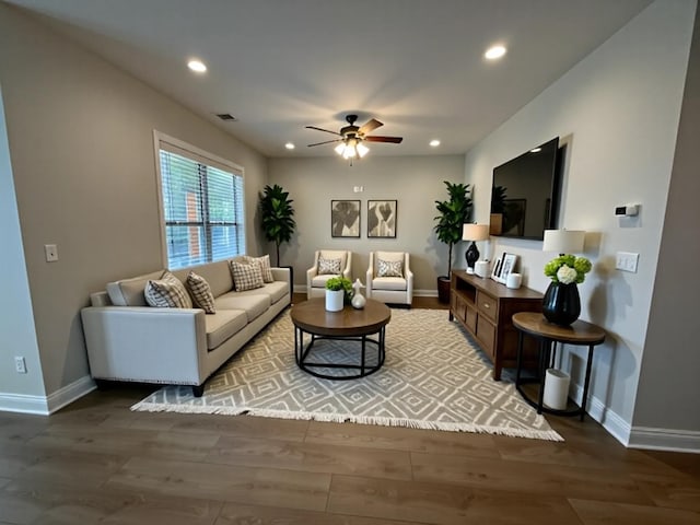 2055 Rylee Way, Greenbrier, TN 37073 - living area with baseboards, a ceiling fan, wood finished floors, and recessed lighting