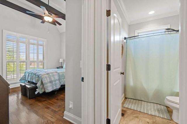 503 Carriage Ln, Lebanon, TN 37087 - bathroom with crown molding, healthy amount of natural light, ceiling fan, toilet, and ensuite bathroom