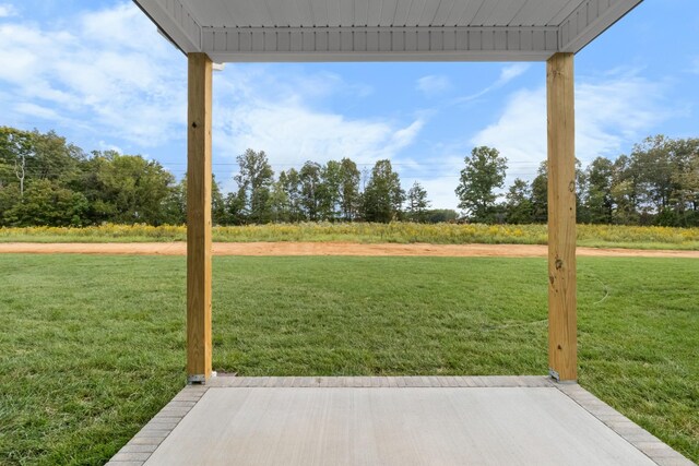 373 Galway Dr, Clarksville, TN 37042 - view of green lawn