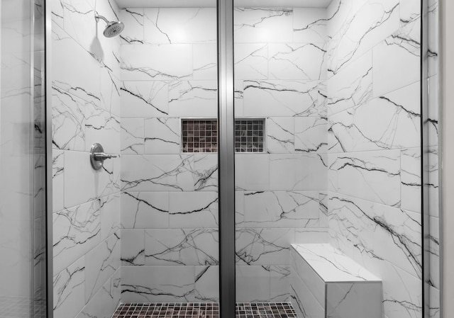 373 Galway Dr, Clarksville, TN 37042 - full bath with a marble finish shower
