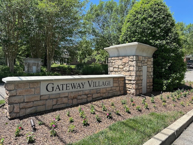 1313 Moher Blvd, Franklin, TN 37069 - view of community sign