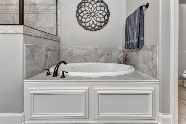 6018 Trotwood Ln, Spring Hill, TN 37174 - full bath with a bath