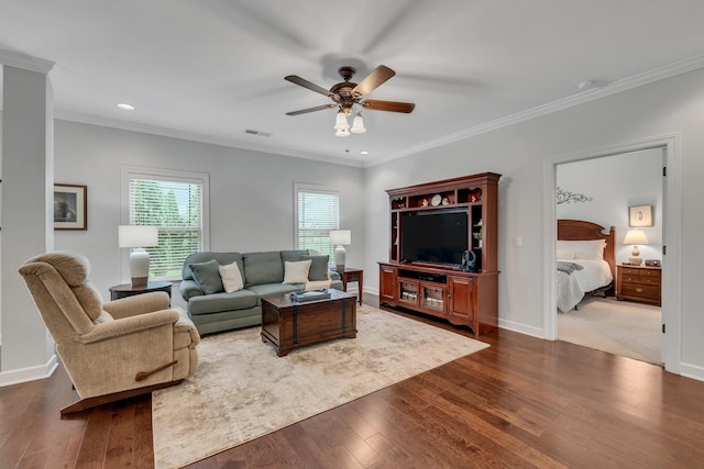 4801 Beryl Dr, Murfreesboro, TN 37128 - living area with a ceiling fan, dark wood-style flooring, crown molding, baseboards, and recessed lighting