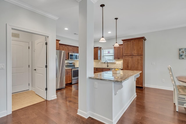 4801 Beryl Dr, Murfreesboro, TN 37128 - kitchen featuring appliances with stainless steel finishes, a sink, dark wood-style floors, ornamental molding, and brown cabinets
