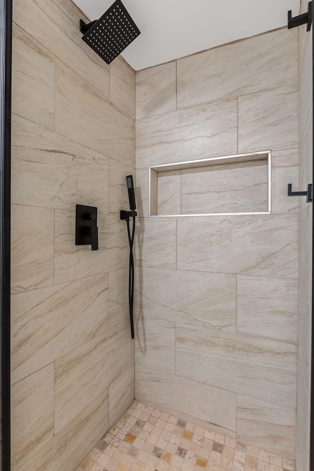 1607 Wheless St, Nashville, TN 37208 - full bath with tiled shower