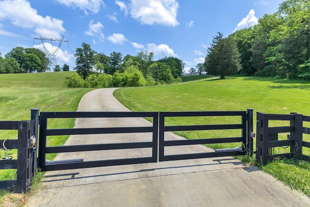 1477 S Harpeth Rd, Kingston Springs, TN 37082 - gate with a view of rural / pastoral area
