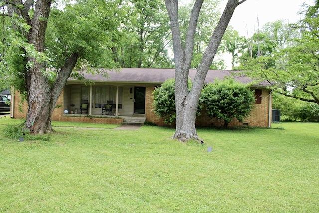 1006 Kirkwood Ave, Murfreesboro, TN 37130 - view of front facade featuring a porch, a front yard, and brick siding
