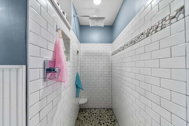 1205 Parker Dr, Pulaski, TN 38478 - full bath with a tile shower