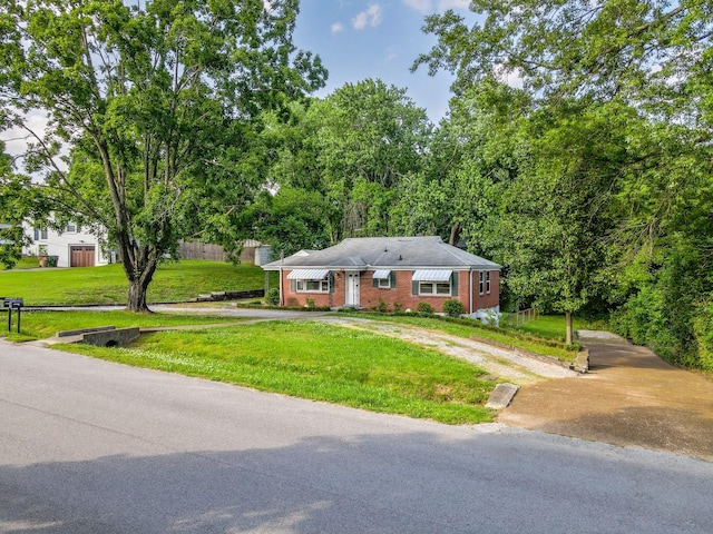 3310 Glencliff Rd, Nashville, TN 37211 - single story home featuring driveway, a front yard, and brick siding