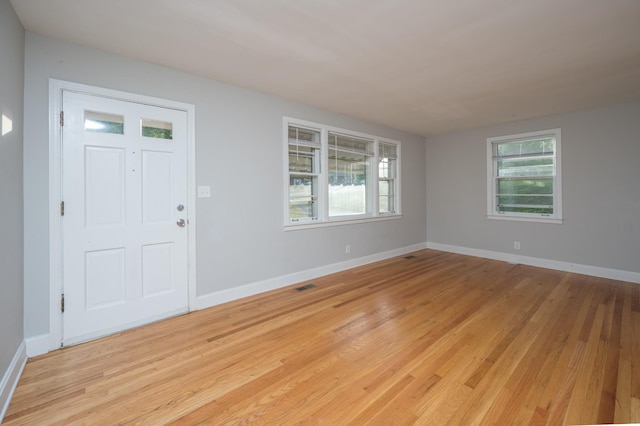 3310 Glencliff Rd, Nashville, TN 37211 - foyer entrance with light wood-type flooring and baseboards