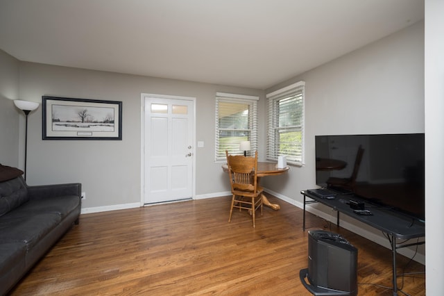 3310 Glencliff Rd, Nashville, TN 37211 - living area with light wood-type flooring and baseboards