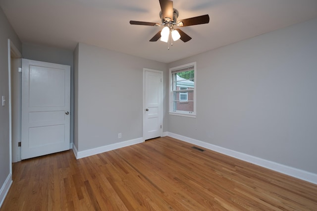 3310 Glencliff Rd, Nashville, TN 37211 - spare room with baseboards, light wood-type flooring, and a ceiling fan