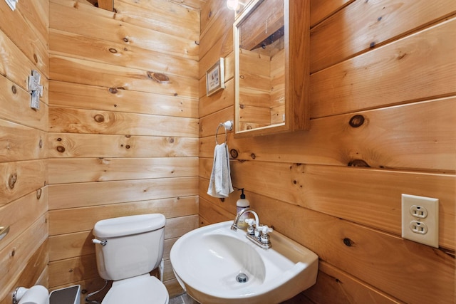 10120 Lascassas Pike, Lascassas, TN 37085 - half bath with a sink, toilet, and wooden walls