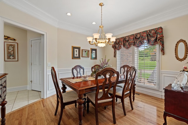 2039 Sparta Pike, Lebanon, TN 37090 - dining space with a chandelier, crown molding, wainscoting, light wood-style flooring, and recessed lighting