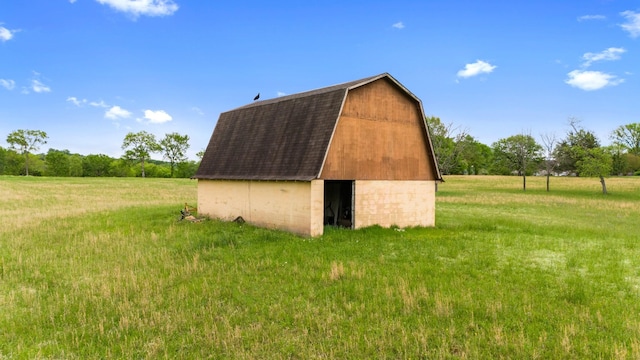 2039 Sparta Pike, Lebanon, TN 37090 - view of barn featuring a view of rural / pastoral area