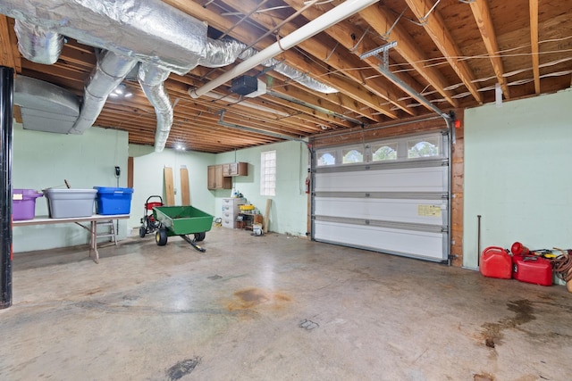 2039 Sparta Pike, Lebanon, TN 37090 - garage with a garage door opener