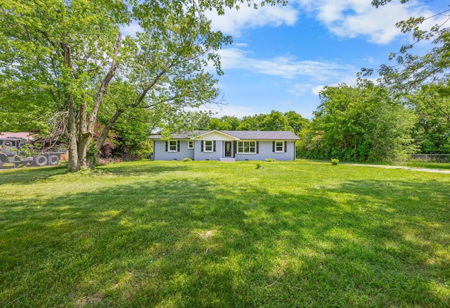 2705 Thrush Dr, Clarksville, TN 37040 - ranch-style house with a front yard