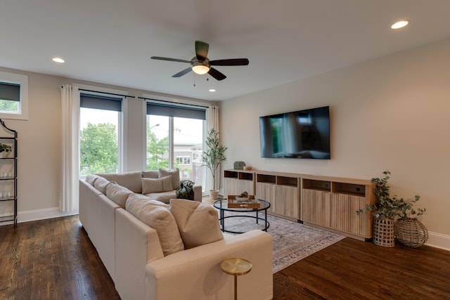 living area with ceiling fan, dark wood finished floors, recessed lighting, and baseboards