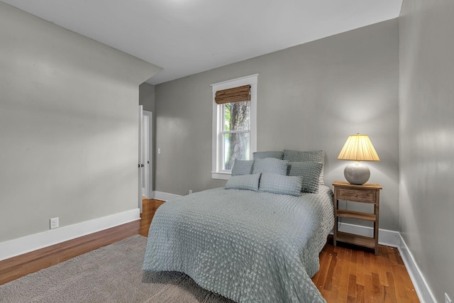 2642 Stuart St, Burns, TN 37029 - bedroom with wood finished floors and baseboards