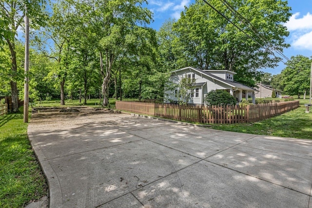 2642 Stuart St, Burns, TN 37029 - view of patio / terrace with driveway