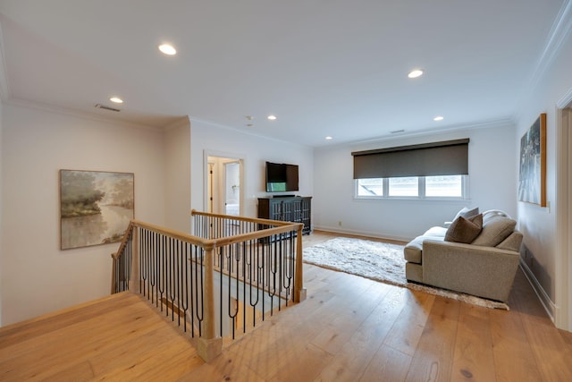 622 Stonewater Blvd, Franklin, TN 37064 - living area featuring recessed lighting, hardwood / wood-style flooring, crown molding, baseboards, and a fireplace