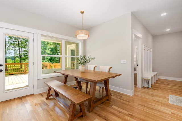 4345 S Garrett Rd, Springfield, TN 37172 - dining area featuring baseboards, light wood-type flooring, and recessed lighting