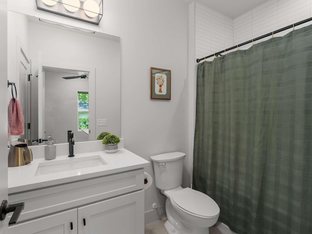 1319 Monetta Ave, Nashville, TN 37216 - bathroom featuring toilet, vanity, and curtained shower