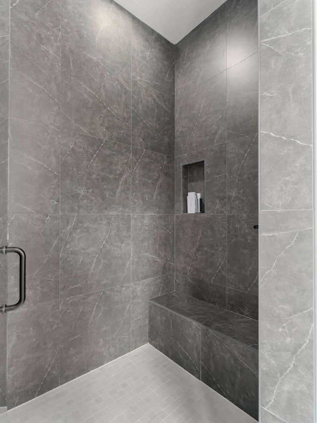 1319 Monetta Ave, Nashville, TN 37216 - bathroom featuring a shower stall