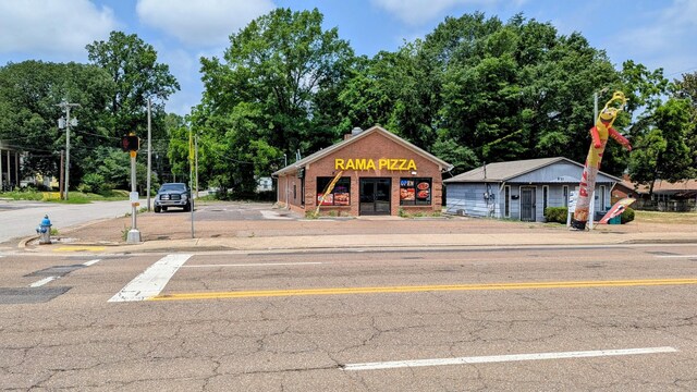 929 N Highland Ave, Jackson, TN 38301 - photo 28