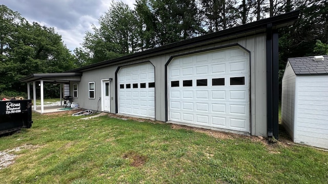view of detached garage