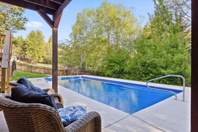 9727 Chestnut Hill Ln, Chattanooga, TN 37421 - view of pool featuring a fenced backyard and a patio