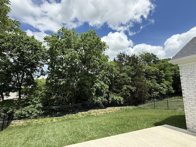 122 Blake Ln, Mount Juliet, TN 37122 - view of yard with a patio