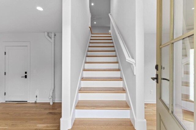 215 Lewisburg Ave, Franklin, TN 37064 - staircase with wood finished floors, recessed lighting, and baseboards