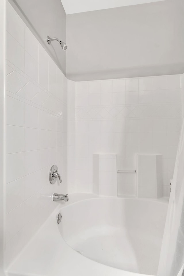 7230 Althorp Way Unit W 12, Nashville, TN 37211 - full bathroom featuring shower / tub combo