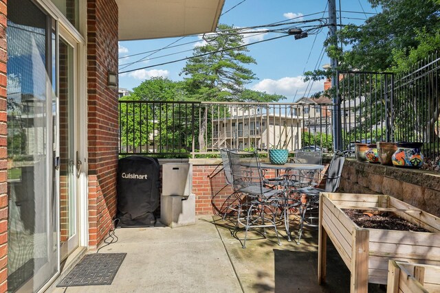 205 31st Ave N Unit 111, Nashville, TN 37203 - view of patio featuring fence