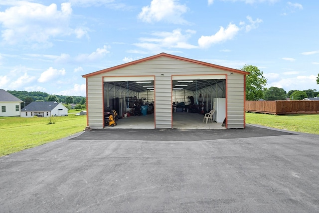 view of detached garage